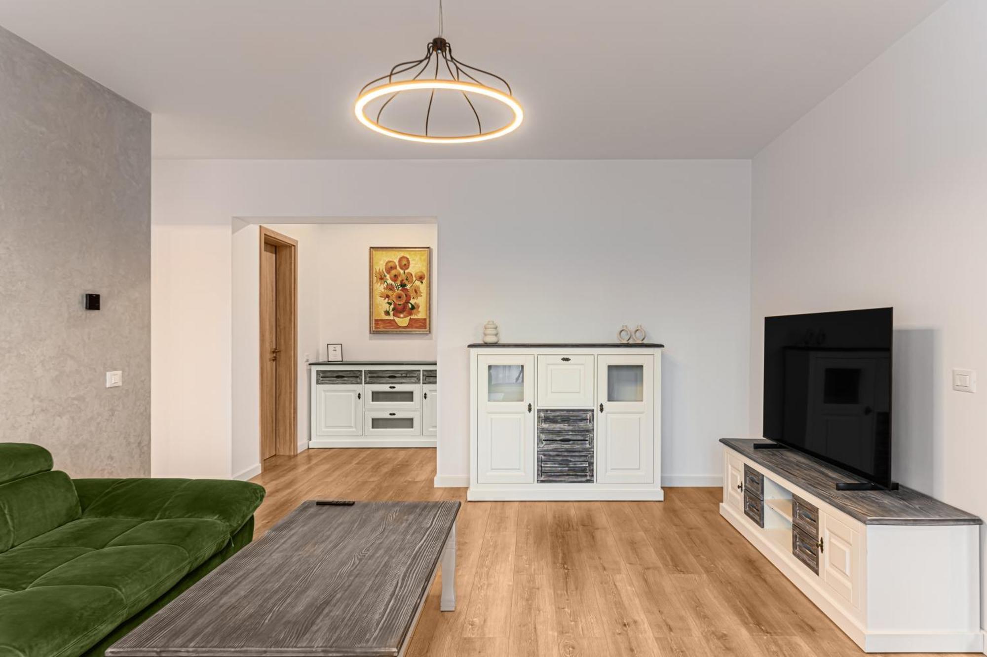 Koa - Aparthotel Braşov Esterno foto