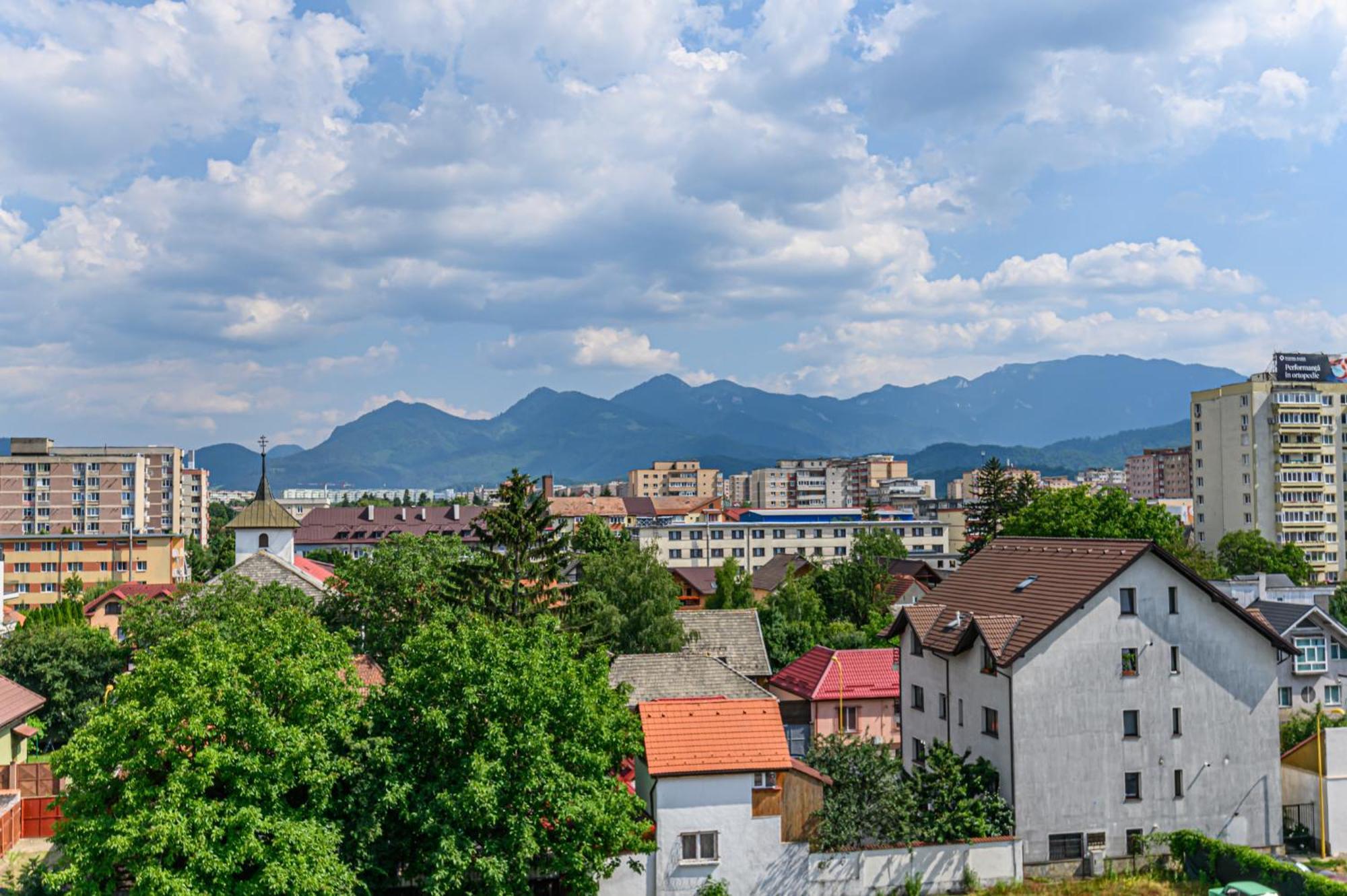 Koa - Aparthotel Braşov Esterno foto